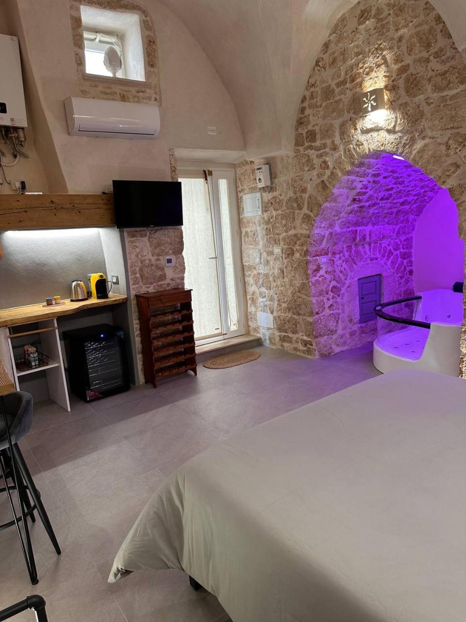 Primus Suite Ceglie Messapica Exterior foto