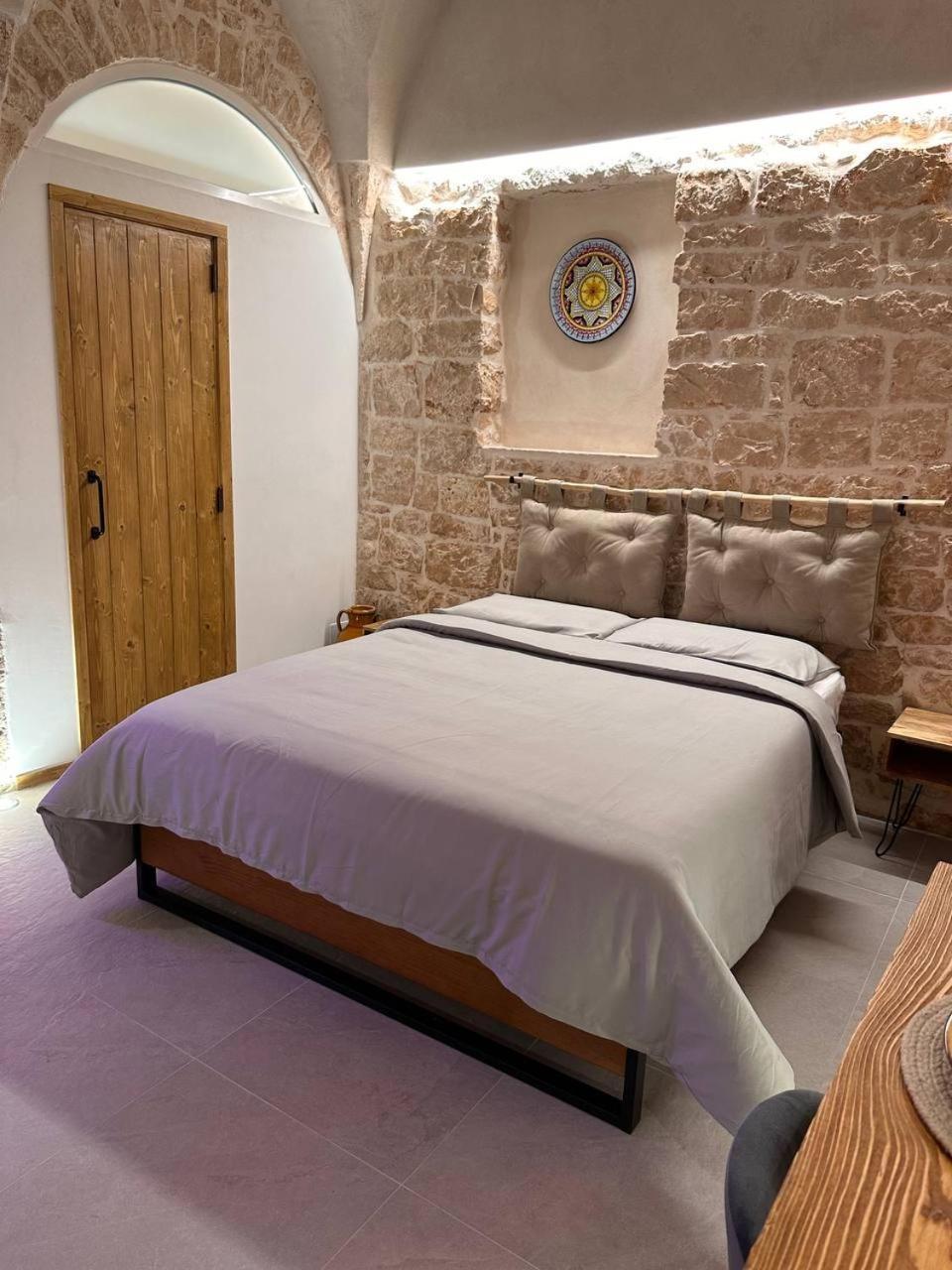 Primus Suite Ceglie Messapica Exterior foto