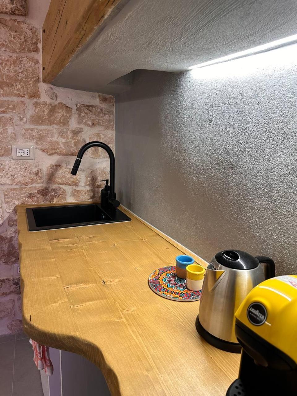 Primus Suite Ceglie Messapica Exterior foto